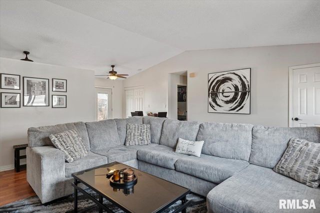 904 DIANE Court, Springfield, IL 62702