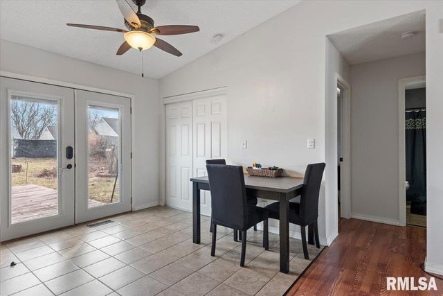 904 DIANE Court, Springfield, IL 62702