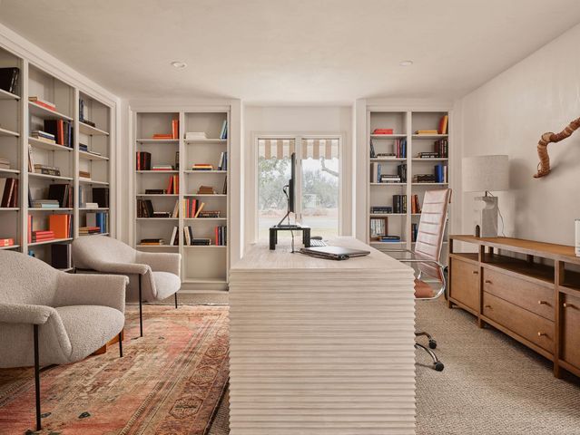 4622 Lake View DR, Austin, TX 78731