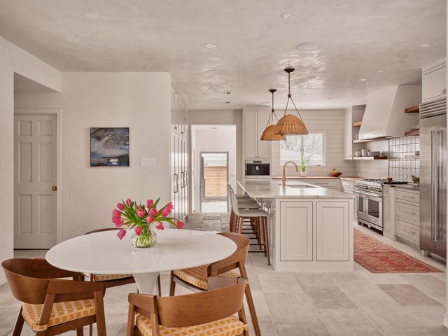 4622 Lake View DR, Austin, TX 78731