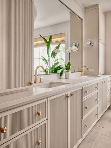 4622 Lake View DR, Austin, TX 78731