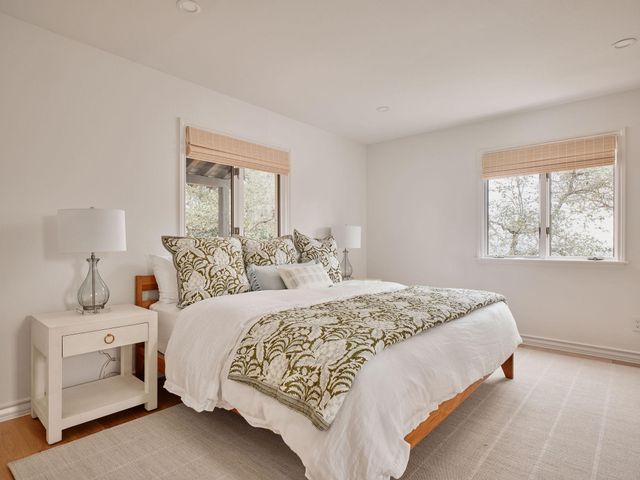 4622 Lake View DR, Austin, TX 78731