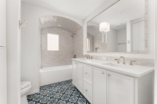 4622 Lake View DR, Austin, TX 78731