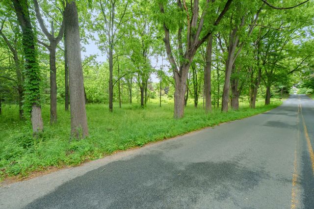 6926 W H Avenue, Kalamazoo, MI 49009