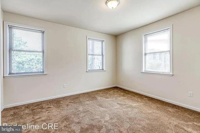 2400 W THOMPSON ST, Philadelphia, PA 19121