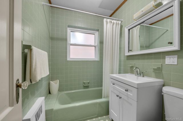 1870 Hering Avenue, Bronx, NY 10461
