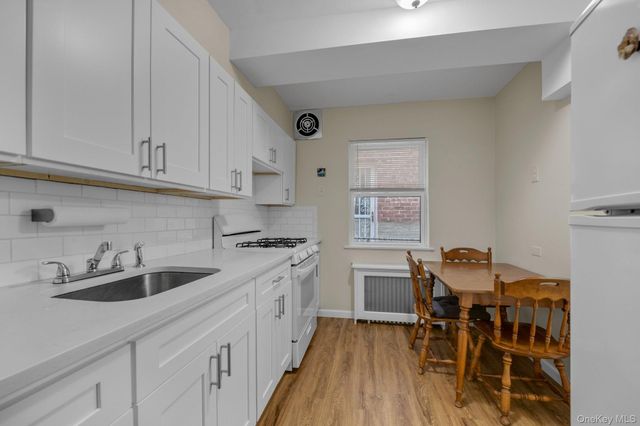 1870 Hering Avenue, Bronx, NY 10461