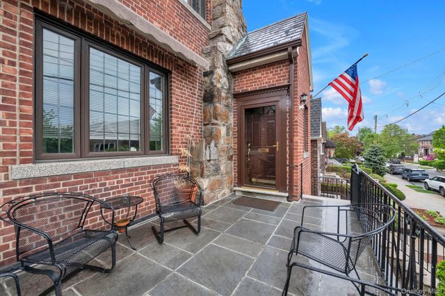 1870 Hering Avenue, Bronx, NY 10461