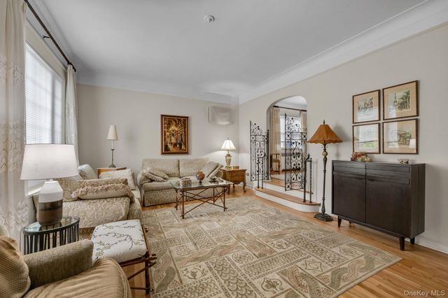 1870 Hering Avenue, Bronx, NY 10461