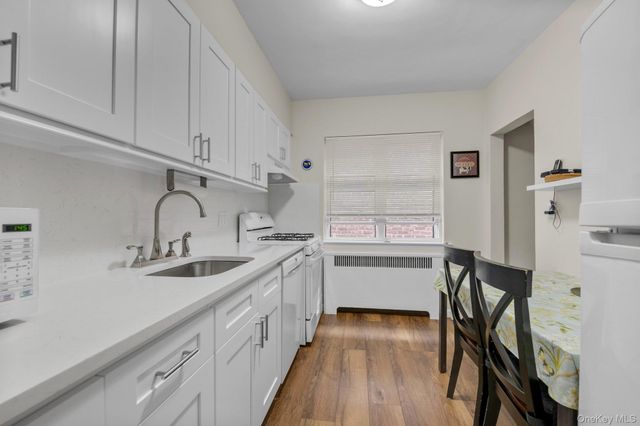 1870 Hering Avenue, Bronx, NY 10461