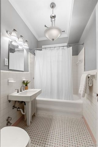 625 S Skinker Boulevard 202, St Louis, MO 63105