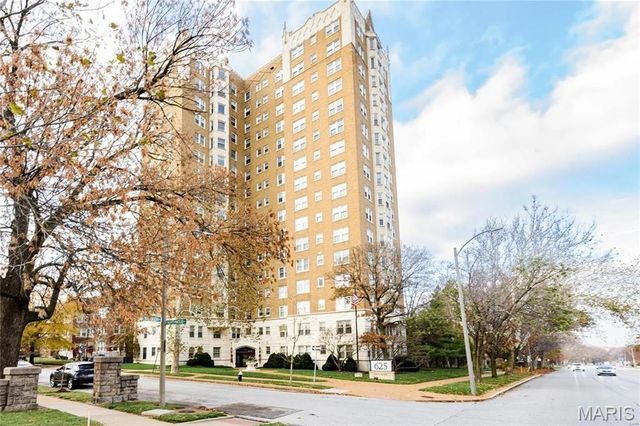 625 S Skinker Boulevard 202, St Louis, MO 63105