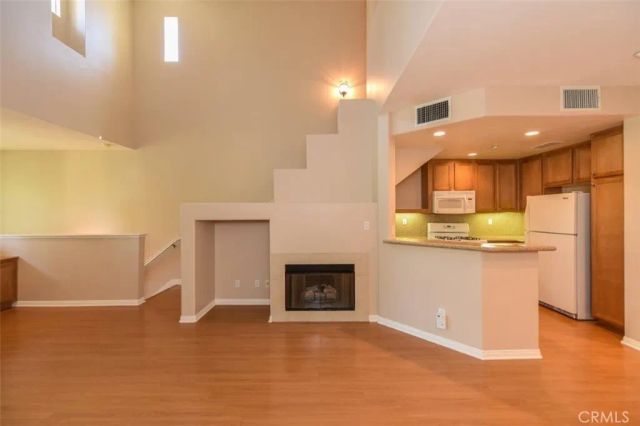 306 Dewdrop, Irvine, CA 92603