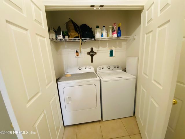 10550 BAYMEADOWS Road 327, Jacksonville, FL 32256