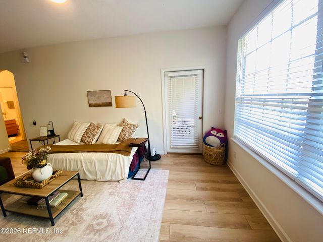 10550 BAYMEADOWS Road 327, Jacksonville, FL 32256