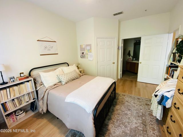 10550 BAYMEADOWS Road 327, Jacksonville, FL 32256