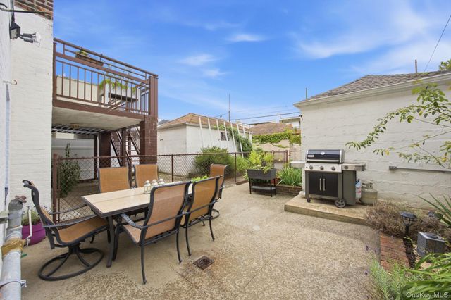 1600 E 34th Street, Brooklyn, NY 11234