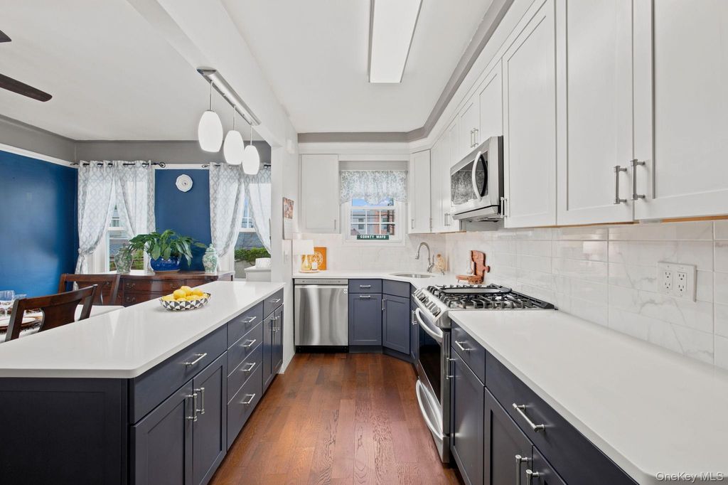 1600 E 34th Street, Brooklyn, NY 11234 — photo 4