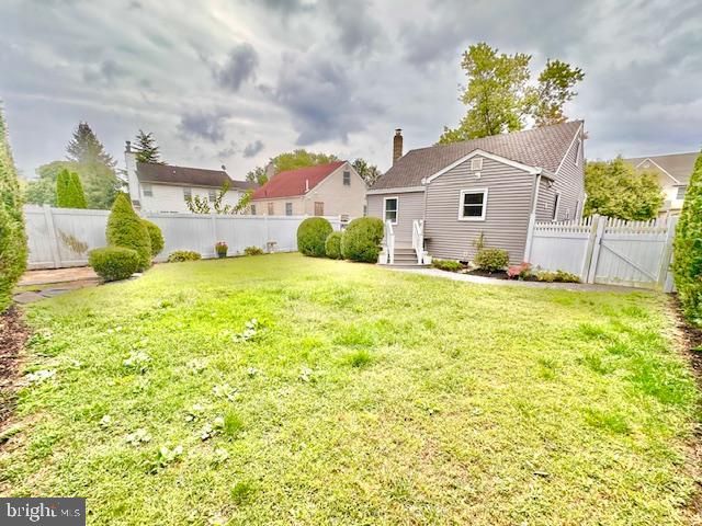 11 MACARTHUR AVE, Spotswood, NJ 08884