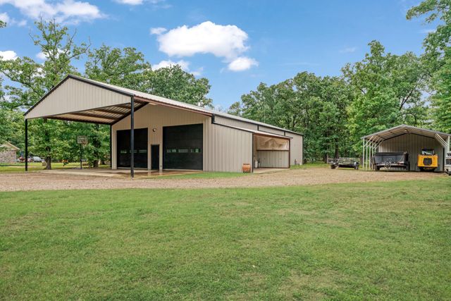 337 County Road 42560, Paris, TX 75462