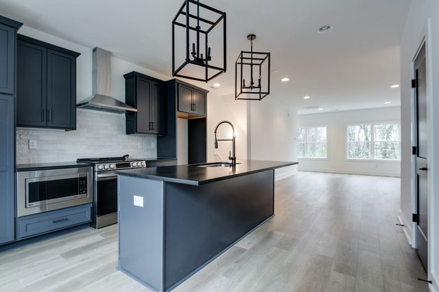 862 W Sharpe Ave Unit 4, Nashville, TN 37206