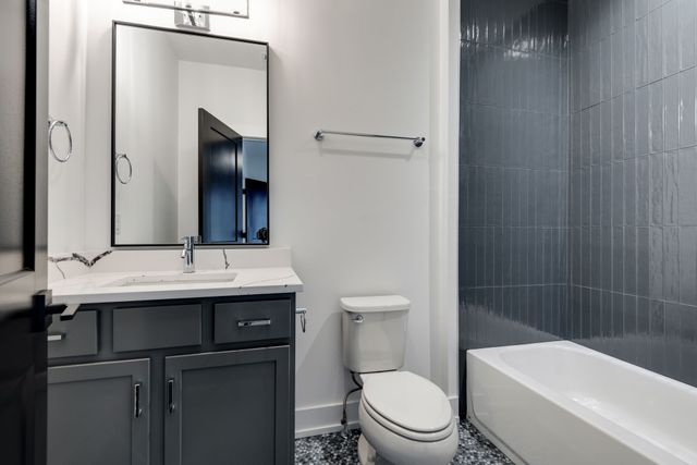 862 W Sharpe Ave Unit 4, Nashville, TN 37206