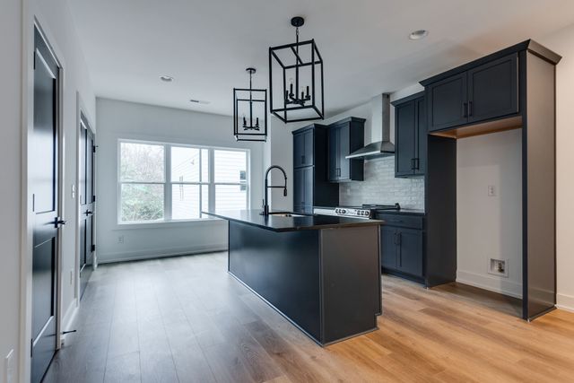 862 W Sharpe Ave Unit 4, Nashville, TN 37206