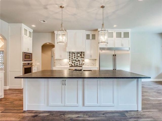 4624 Roundup Road, Edmond, OK 73034