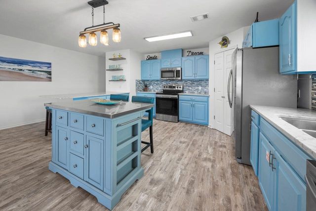 7943 Gulf Boulevard, Navarre, FL 32566