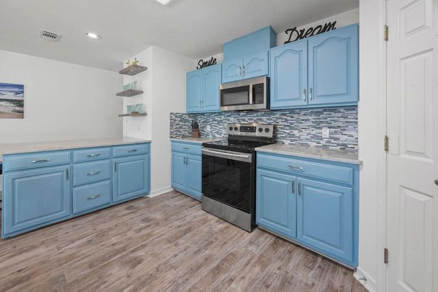 7943 Gulf Boulevard, Navarre, FL 32566