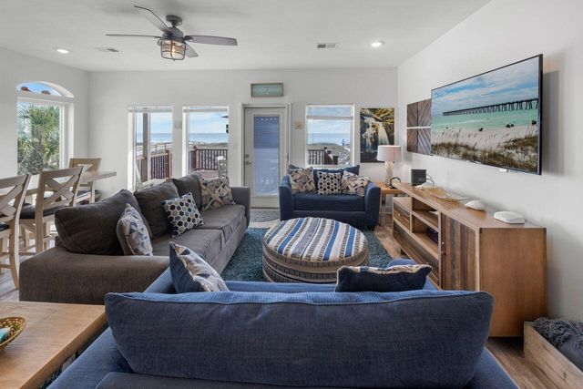 7943 Gulf Boulevard, Navarre, FL 32566