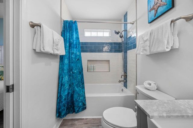 7943 Gulf Boulevard, Navarre, FL 32566