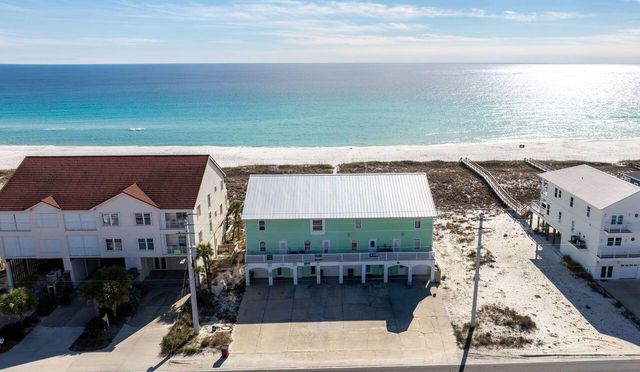 7943 Gulf Boulevard, Navarre, FL 32566