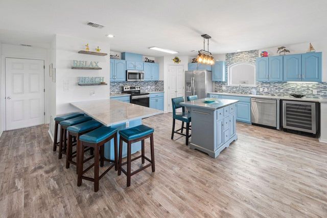 7943 Gulf Boulevard, Navarre, FL 32566