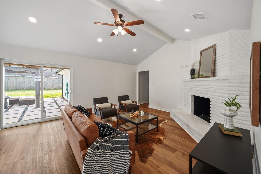 6107 Golden Forest Drive, Houston, TX 77092