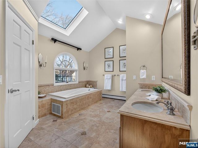 347 Smith Place, Wyckoff, NJ 07481