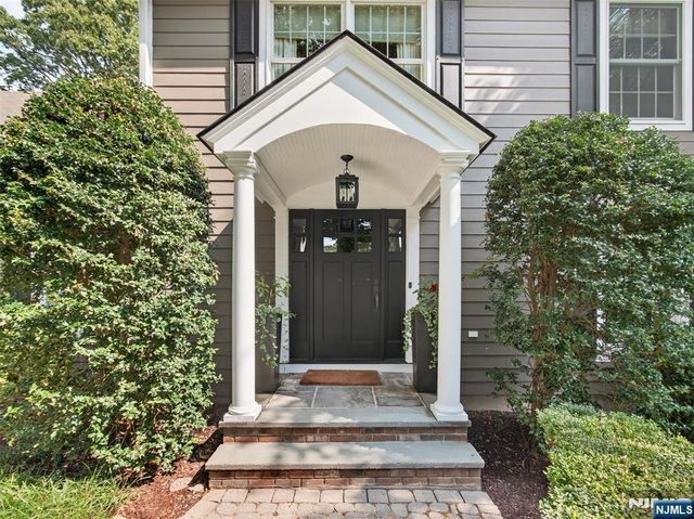 347 Smith Place, Wyckoff, NJ 07481