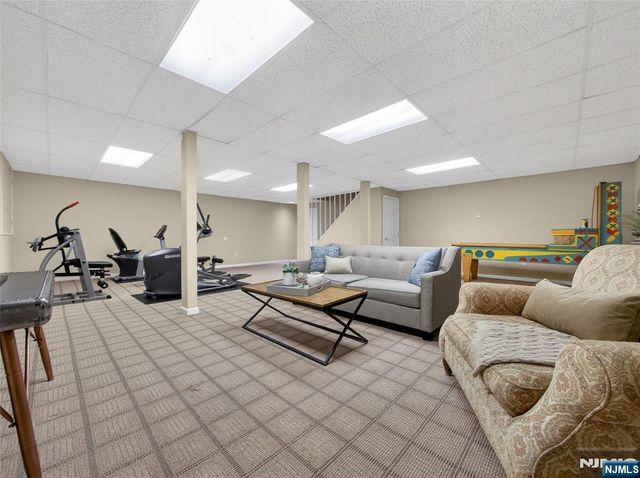 347 Smith Place, Wyckoff, NJ 07481