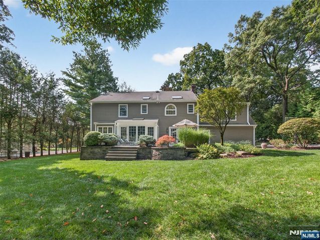 347 Smith Place, Wyckoff, NJ 07481