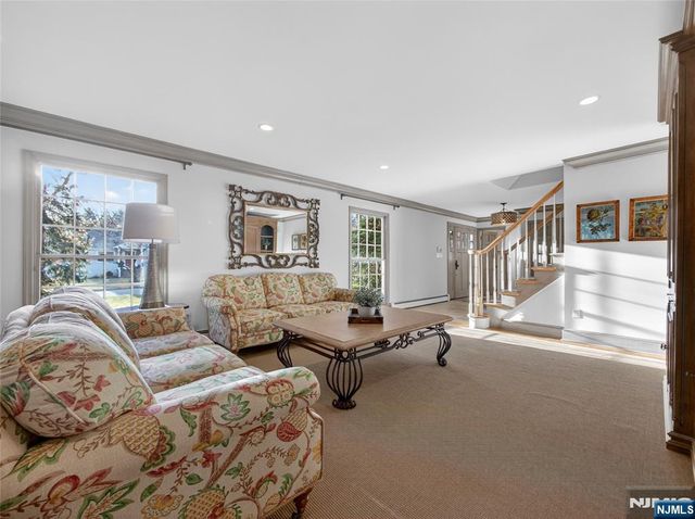 347 Smith Place, Wyckoff, NJ 07481