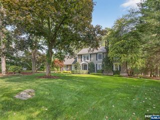 347 Smith Place, Wyckoff, NJ 07481