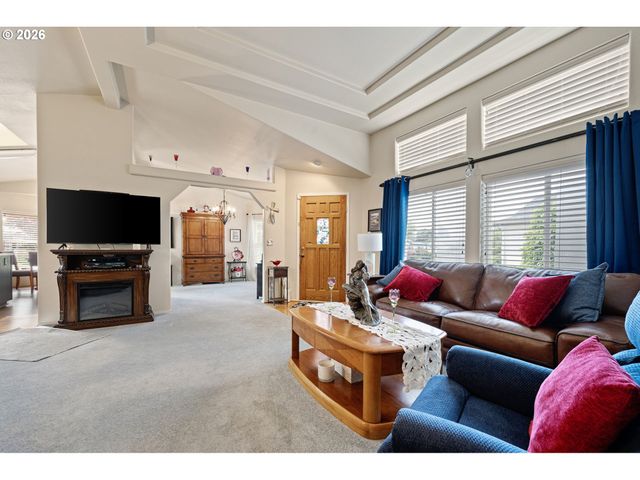 4055 ROYAL Ave 140, Eugene, OR 97402