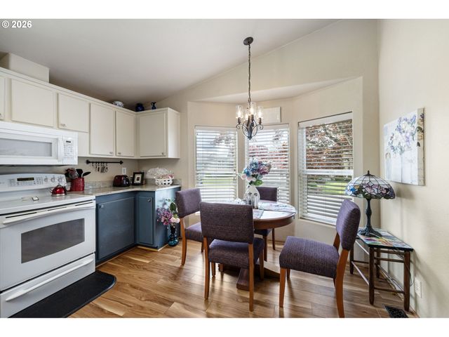 4055 ROYAL Ave 140, Eugene, OR 97402
