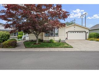 4055 ROYAL Ave 140, Eugene, OR 97402
