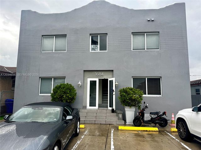 1684 SW 10th St, Miami, FL 33135