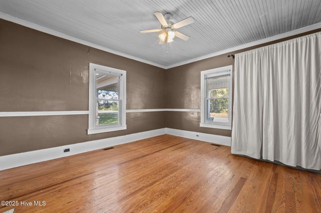 1610 Nc-102 E, Ayden, NC 28513