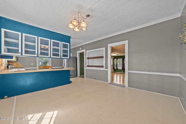 1610 Nc-102 E, Ayden, NC 28513