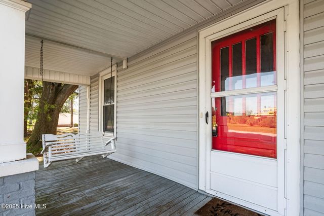1610 Nc-102 E, Ayden, NC 28513