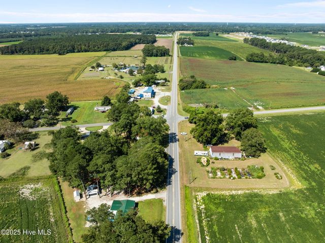 1610 Nc-102 E, Ayden, NC 28513