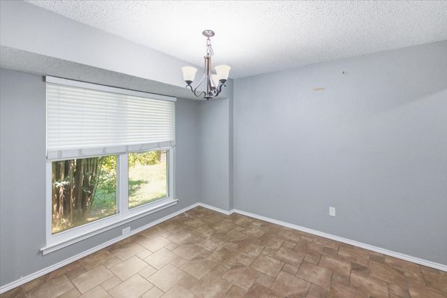 200 Almond Lane, Euless, TX 76039